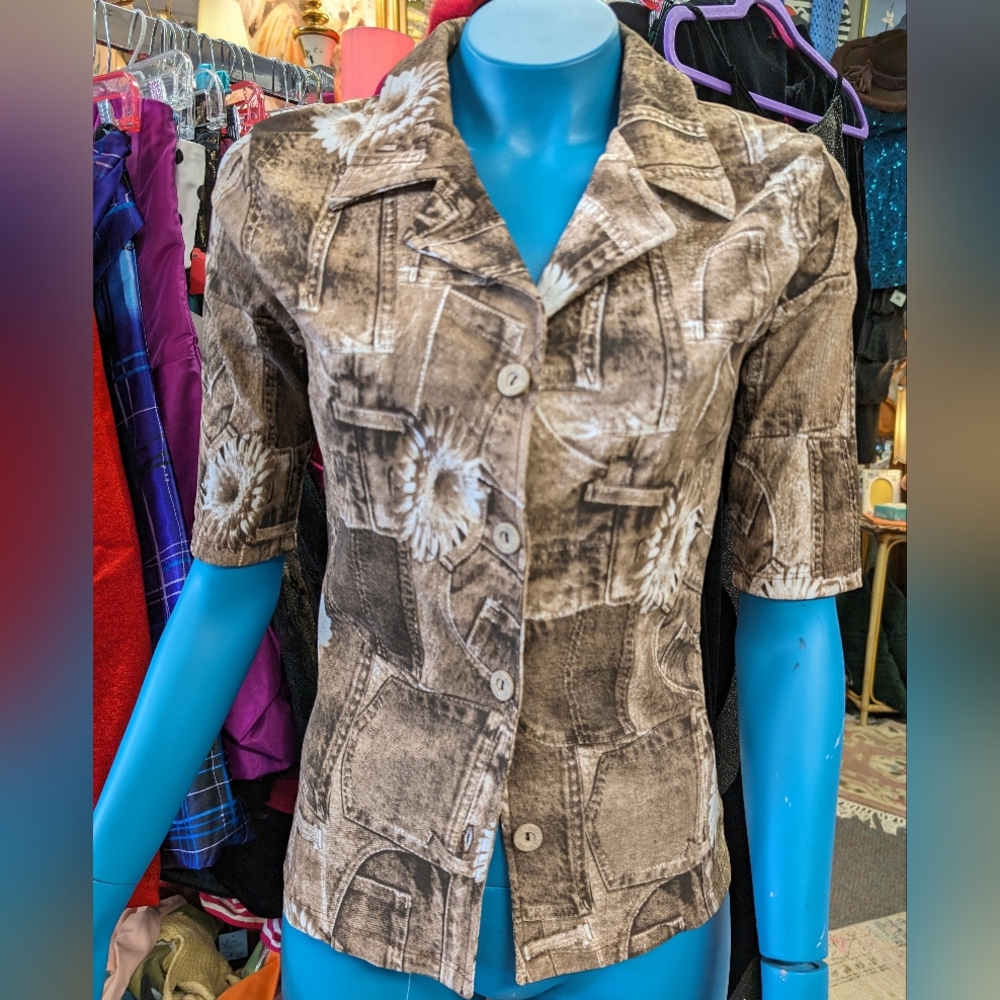 Stretchy button down Y2K 90's vibes Diamond's USA Made Size Large